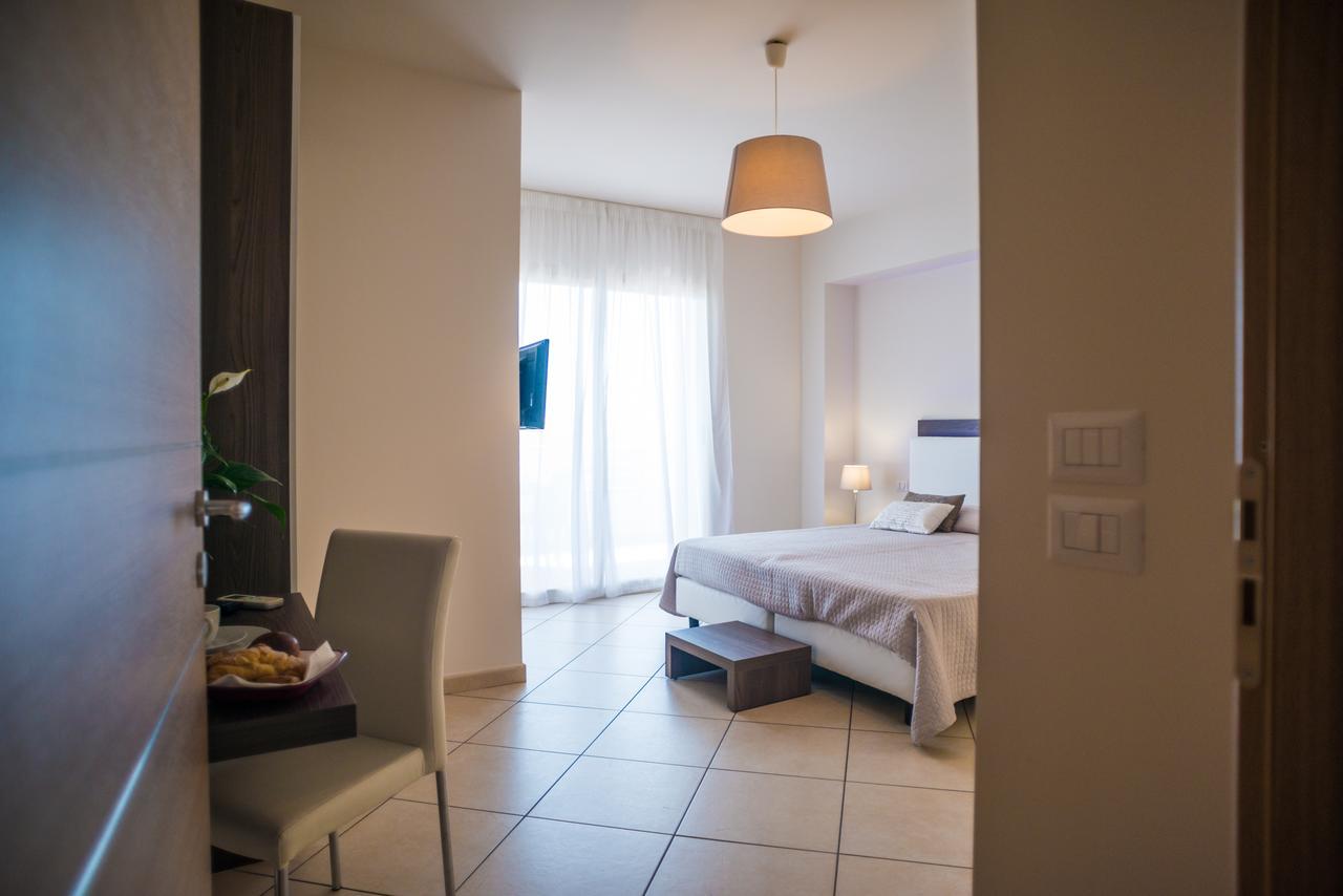Bed and Breakfast Riva Del Sol Santa Teresa Di Riva Exteriér fotografie