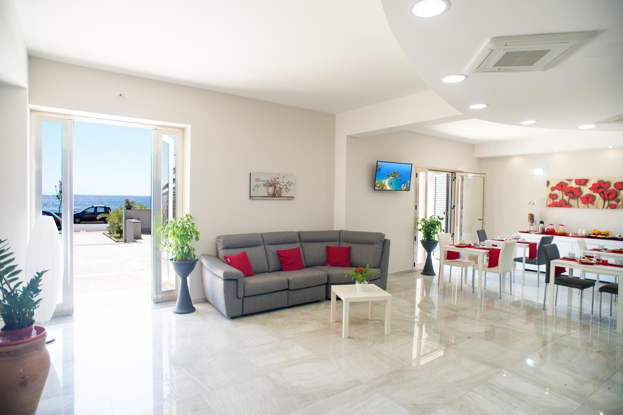 Bed and Breakfast Riva Del Sol Santa Teresa Di Riva Exteriér fotografie
